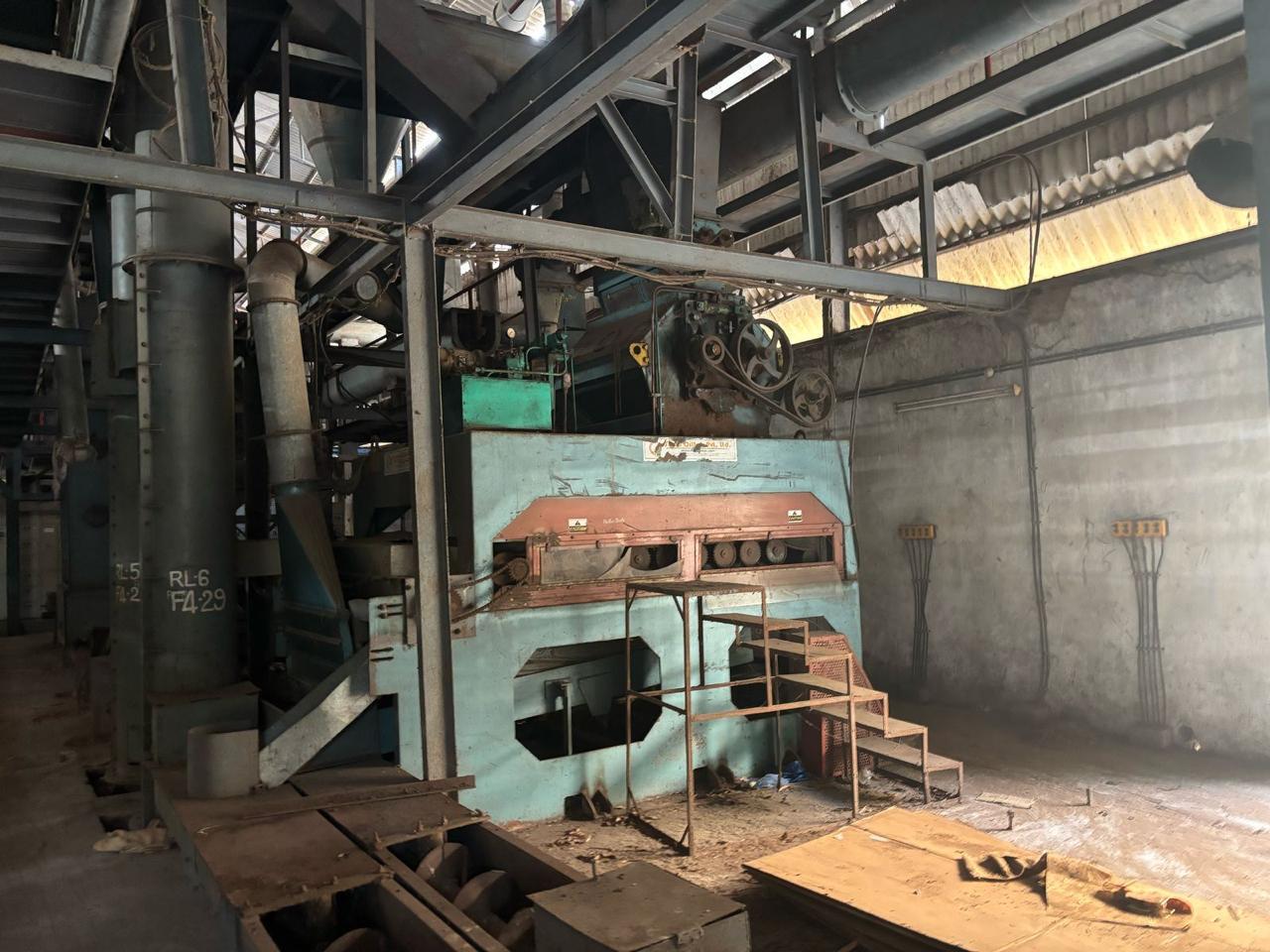 Hulls Separator - Set 3 - Additional hulls separation units. - View 1